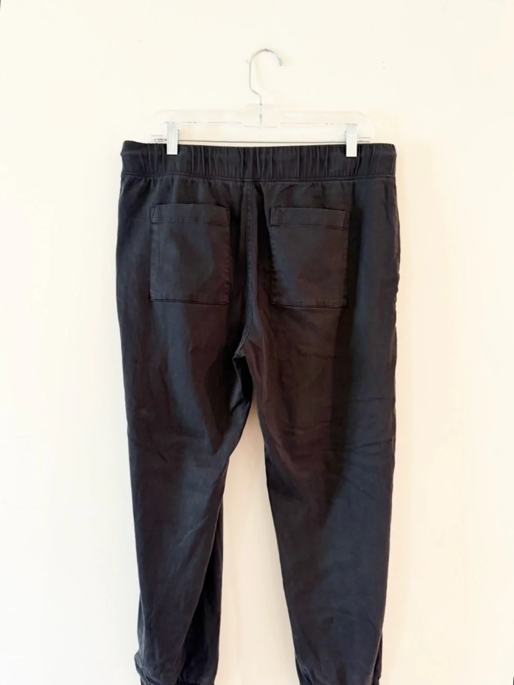 Bella Dahl Pocket Joggers - Picture 7 of 12